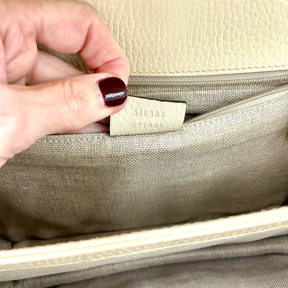 Gucci Cream Leather Shoulder Bag with Gold Hardware - Picture 6 of 10